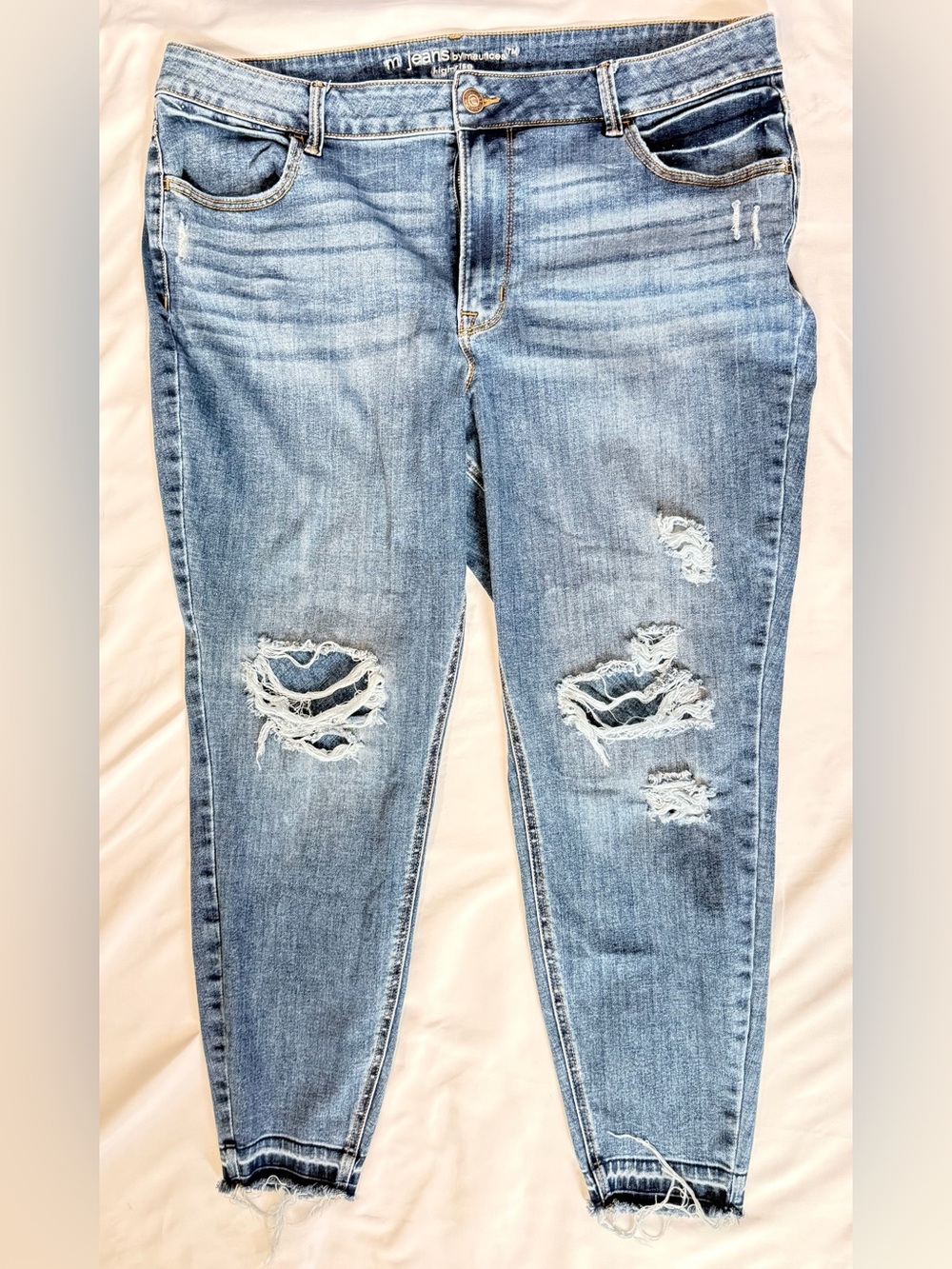 Light Wash Distressed Skinny Jeans for Women